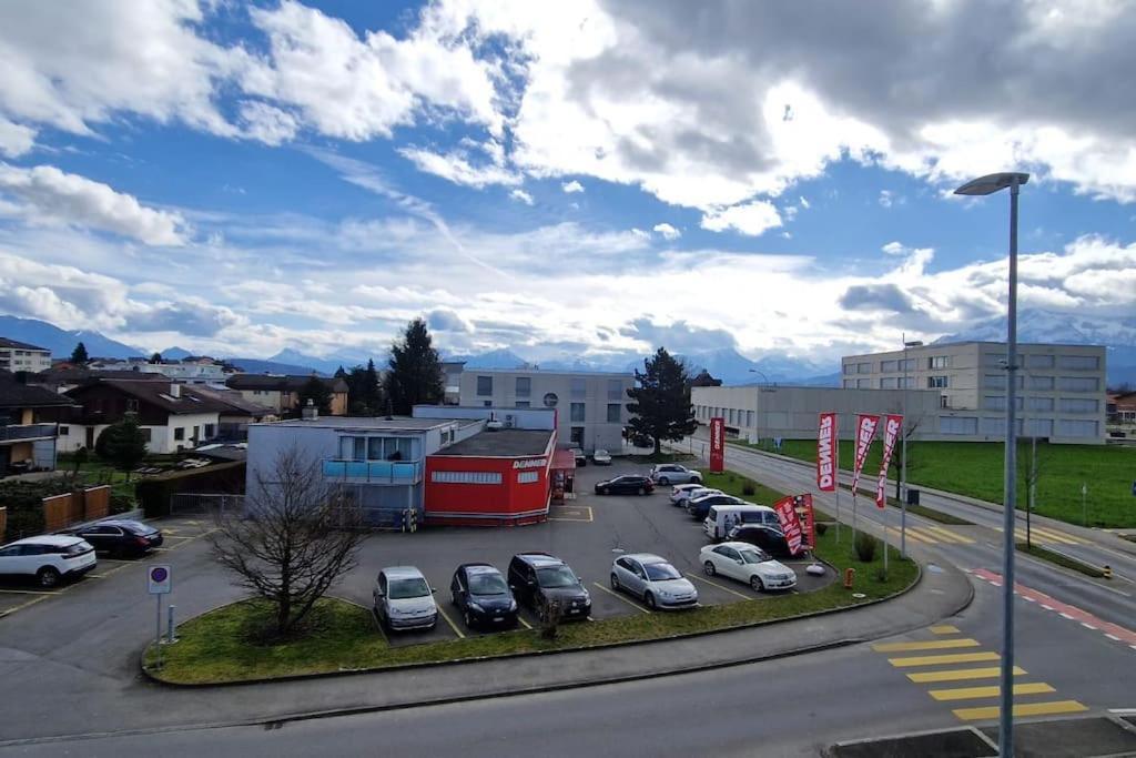 Visionary Hospitality Rothenburg, Lucerne - Premium Apartments With Free Parking, Washer, Kitchen, Terrace, 15' City Екстериор снимка